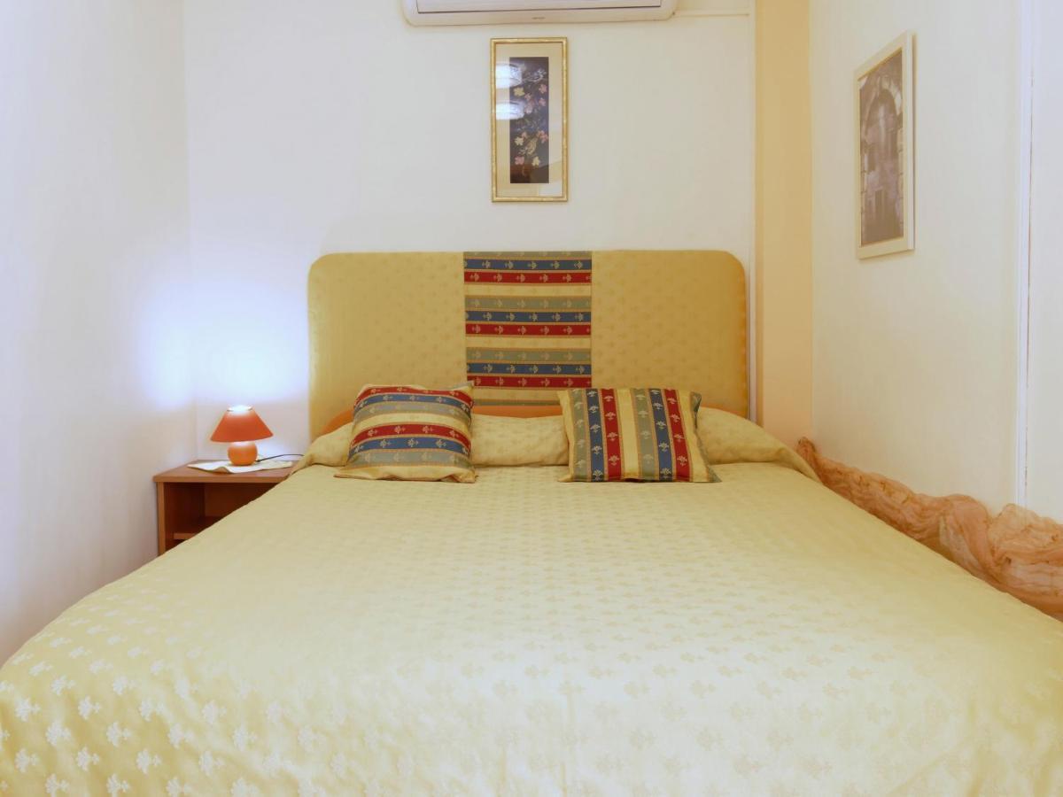 Holiday Home Nevena By Rent Istria 布耶 外观 照片
