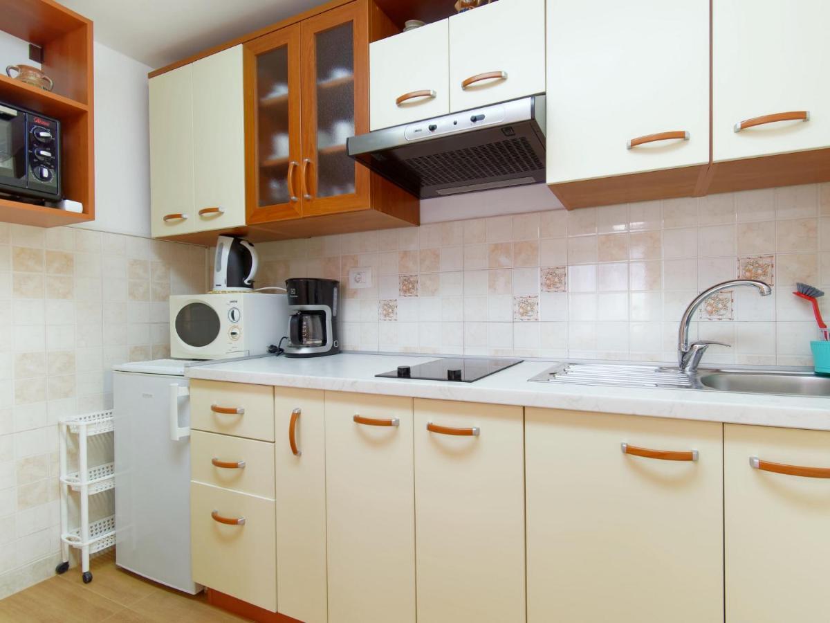Holiday Home Nevena By Rent Istria 布耶 外观 照片