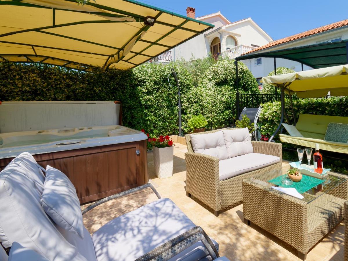 Holiday Home Nevena By Rent Istria 布耶 外观 照片