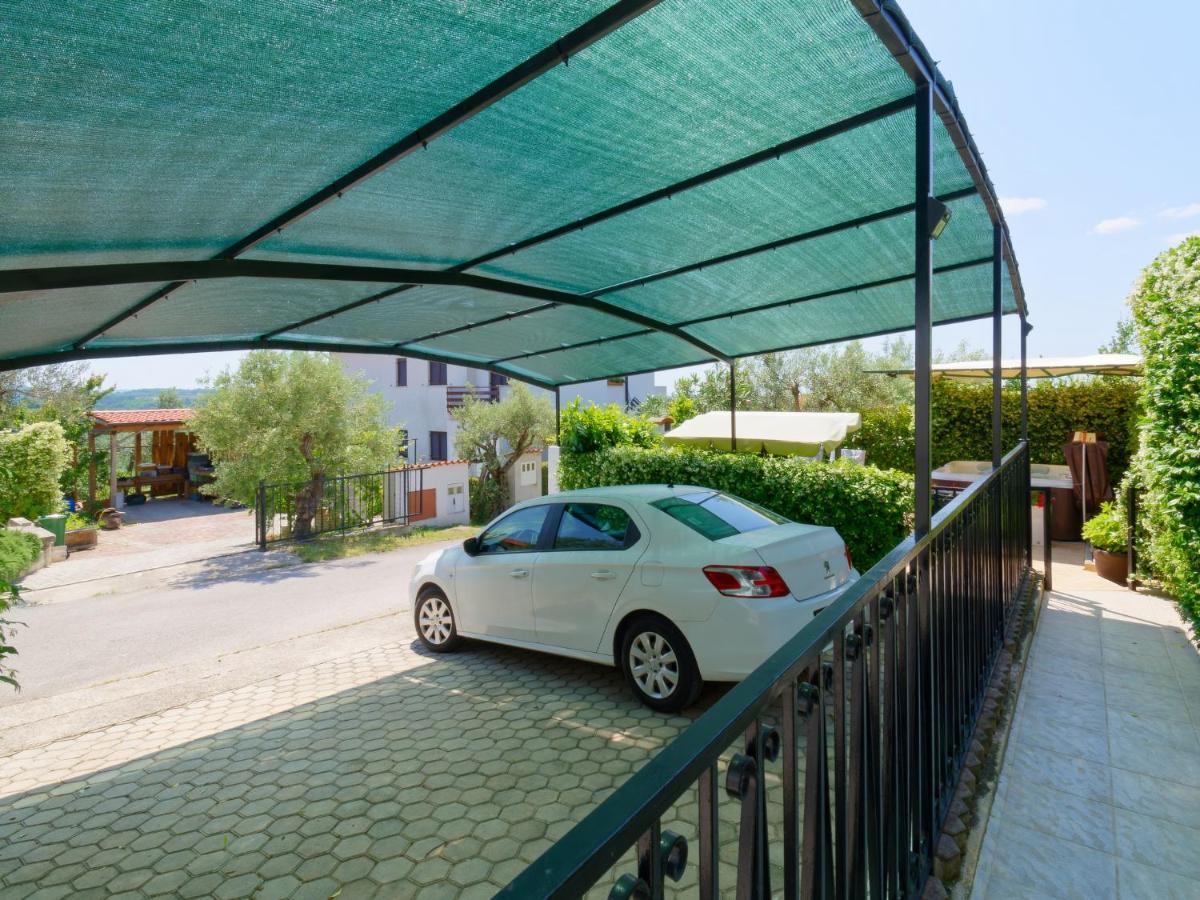 Holiday Home Nevena By Rent Istria 布耶 外观 照片